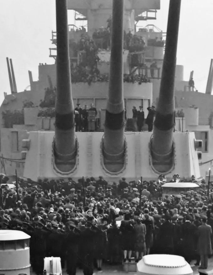 38-Iowa-commissioning-ceremonies-on-stern-turret-2-22-43-cropped